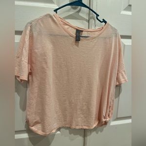 Light Pink Sweaty Betty small oversized workout t-shirt